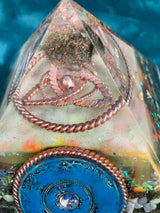 Orgonit Gyza Paramide „Blue eye“ glow in the dark - Gaia-healing.de