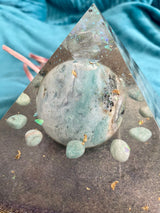 Orgonit Gyza Pyramide „Universum“ - Gaia-healing.de