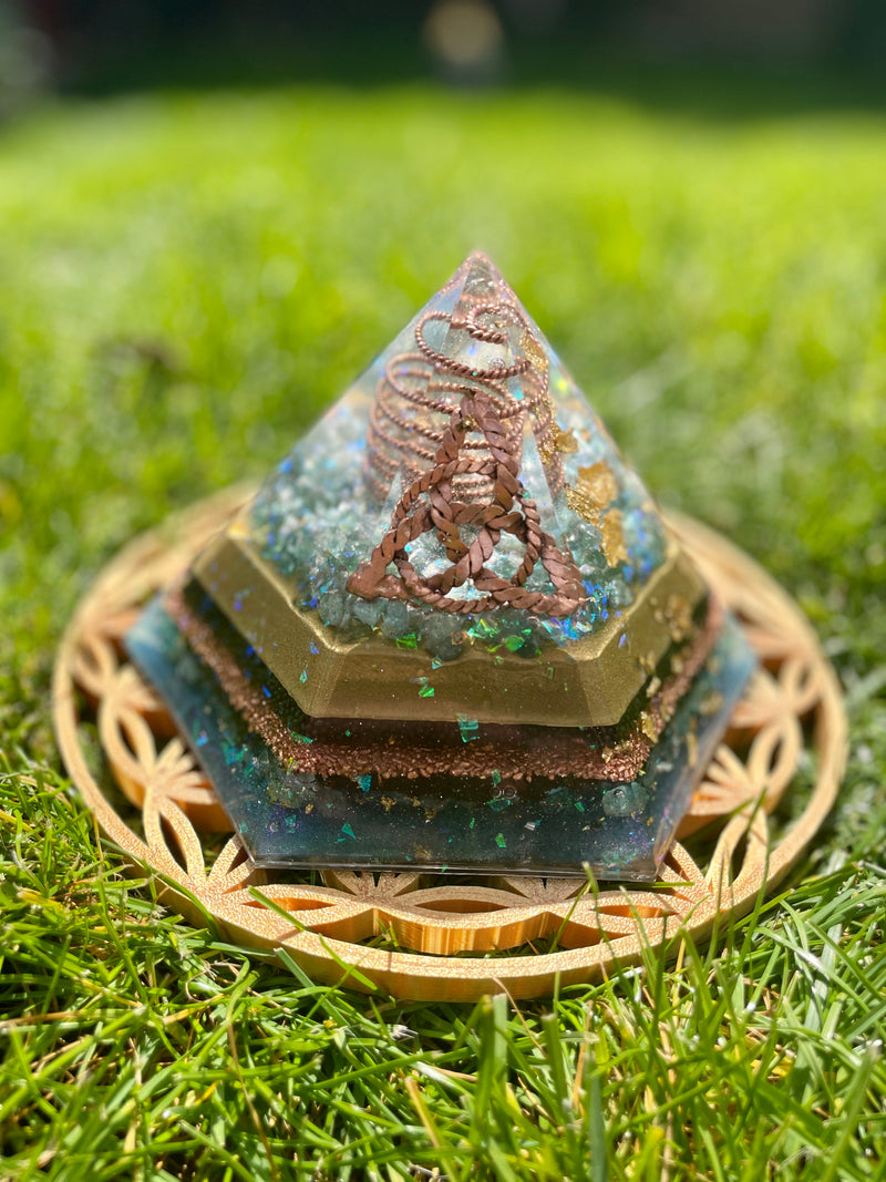 Orgonit Hexagonpyramide „King Triton“